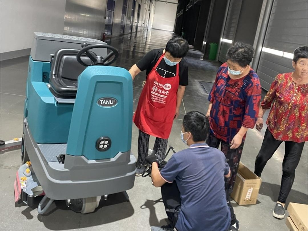 工廠再大都不怕，坦力洗地機(jī)讓您坐享清潔