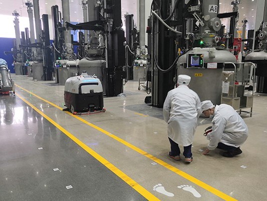 有了坦力工業(yè)無人掃地機器人，招工難？清潔難？不存在