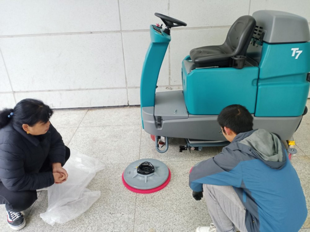 洗地機買了不到一年就出問題？可能是這些原因導致